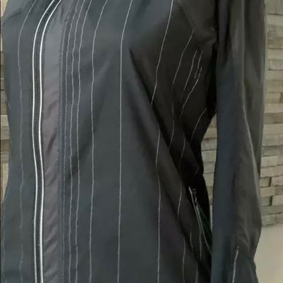 Lululemon 🦄 Get Up and Glow Jacket - Picture 8 of 8